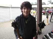 Nick Jonas Shopping.jpg