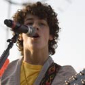 nick-jonas-jonas-brothers-07x.jpg