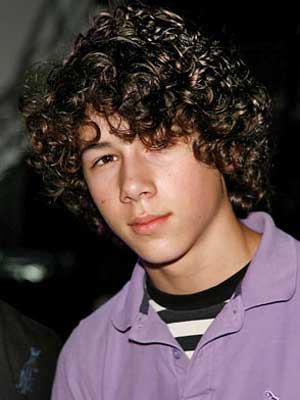 profile_nick_jonas_300x400.jpg
